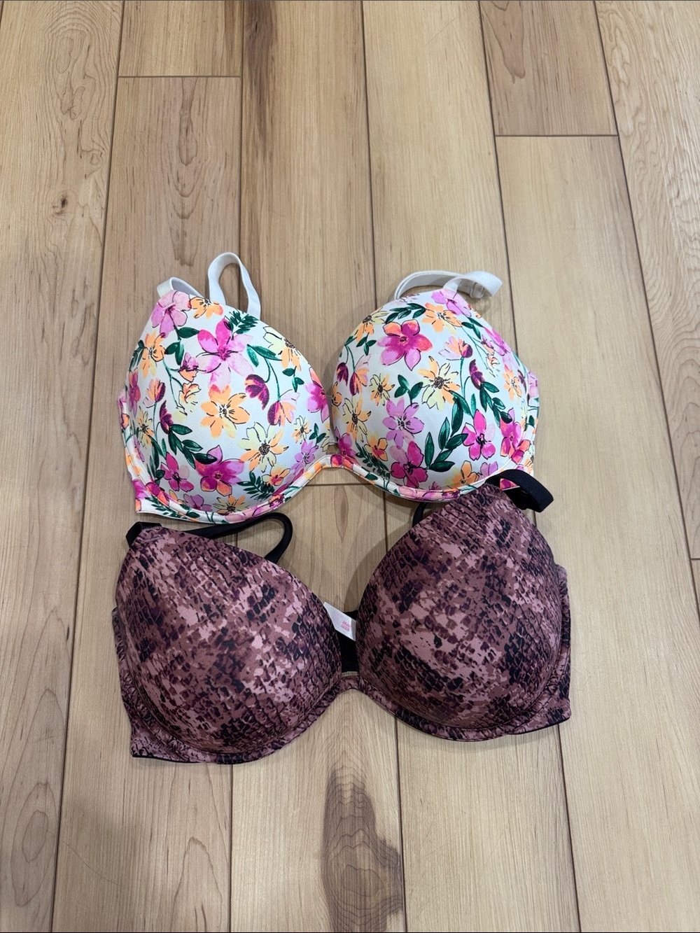 PINK Victoria's Secret Floral White & Brown Snake-Print Bra Duo